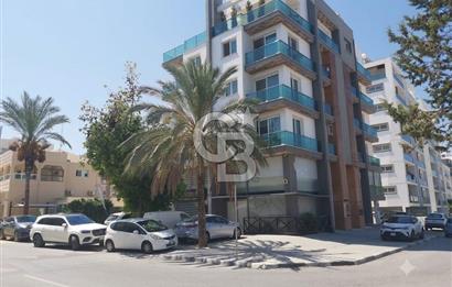 KKTC GİRNE KARAKUMDA OSCAR BÖLGESİNDE KÖŞE KONUMDA SATILIK SENDELİ DÜKKAN