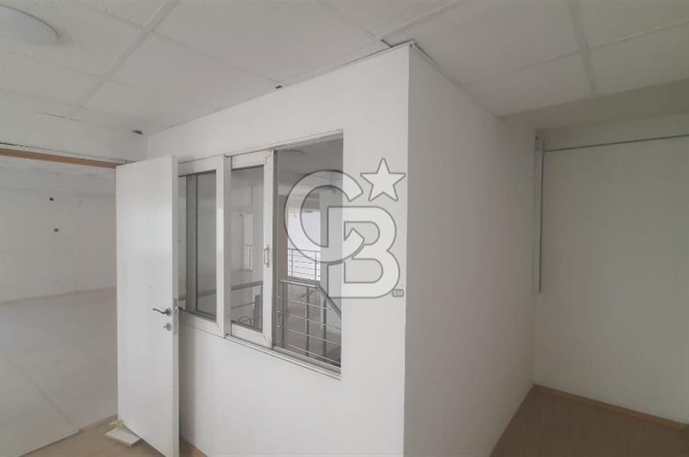 Buca Kozağaç'ta Hasanağa Bahçesine Yakın 230 M2 Batarkat Depolu Dükkan