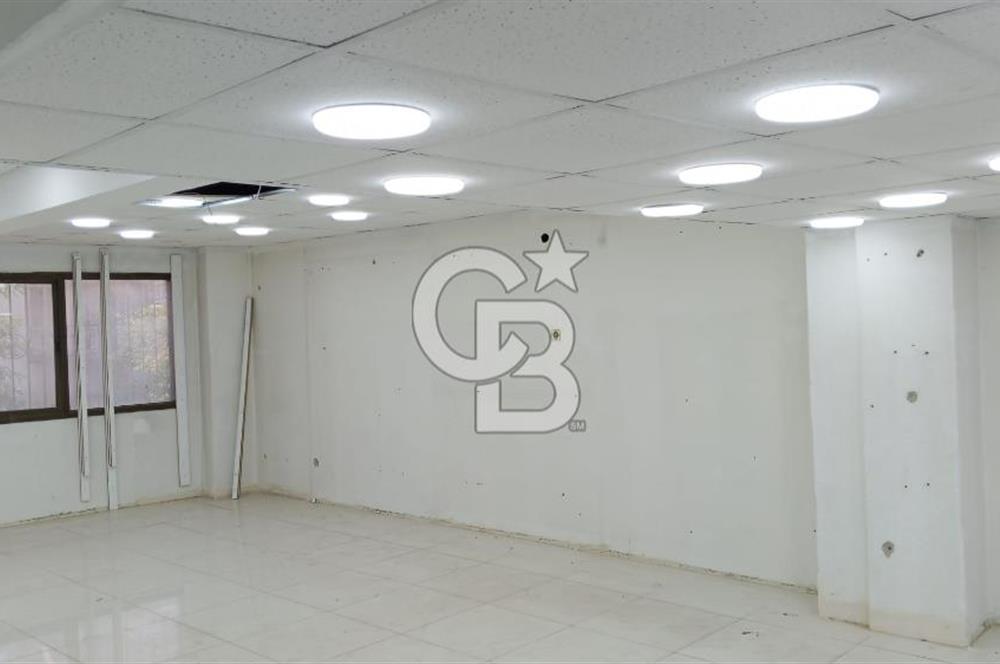 Buca Kozağaç'ta Hasanağa Bahçesine Yakın 230 M2 Batarkat Depolu Dükkan