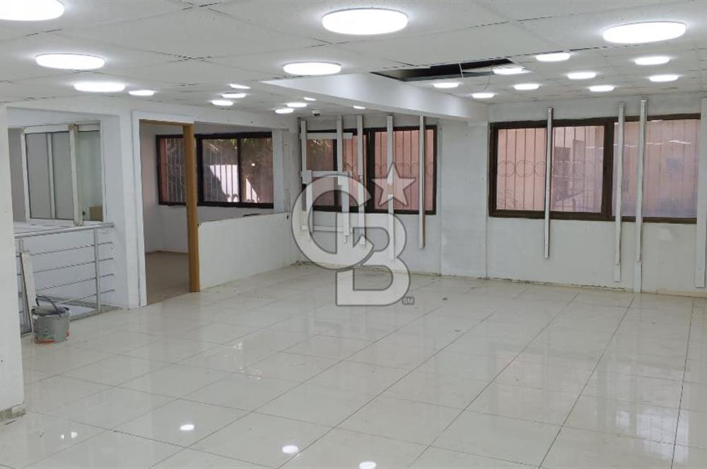 Buca Kozağaç'ta Hasanağa Bahçesine Yakın 230 M2 Batarkat Depolu Dükkan