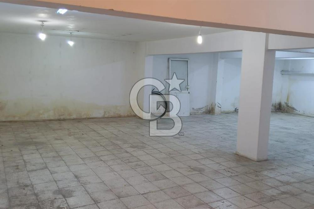 Buca Kozağaç'ta Hasanağa Bahçesine Yakın 230 M2 Batarkat Depolu Dükkan