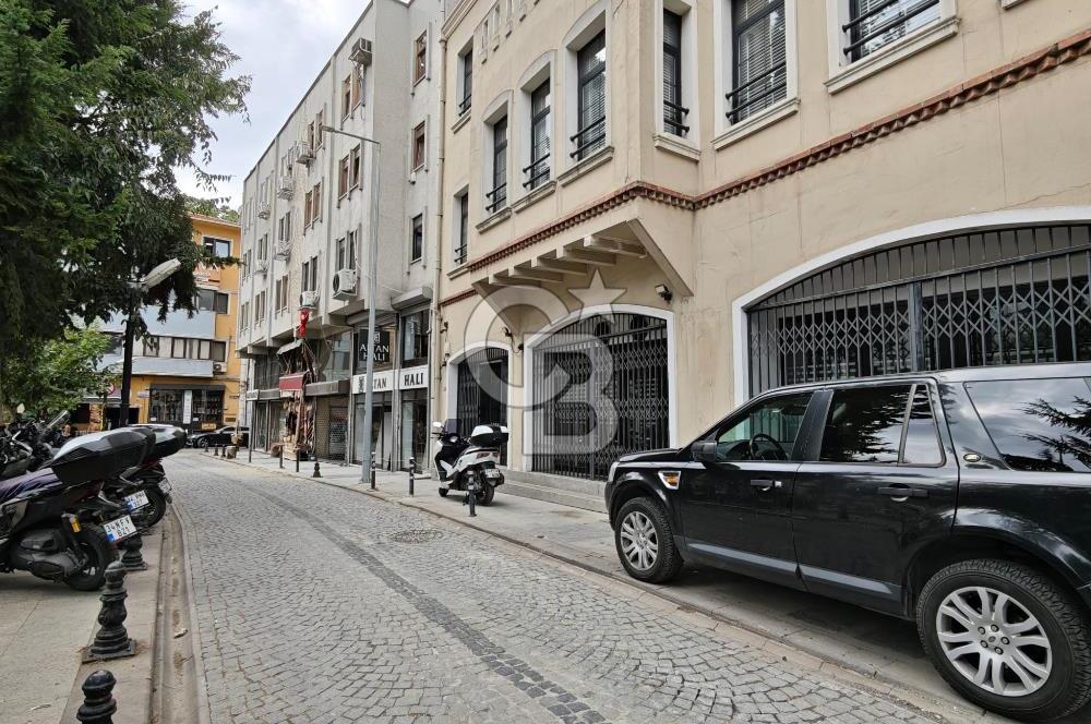 SULTANAHMET BİNBİRDİREK PARKI KARŞISI 160M2 MANZARALI OFİS KATI