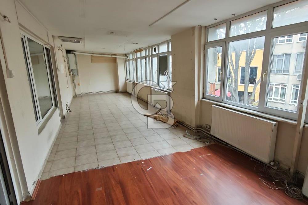 SULTANAHMET BİNBİRDİREK PARKI KARŞISI 160M2 MANZARALI OFİS KATI