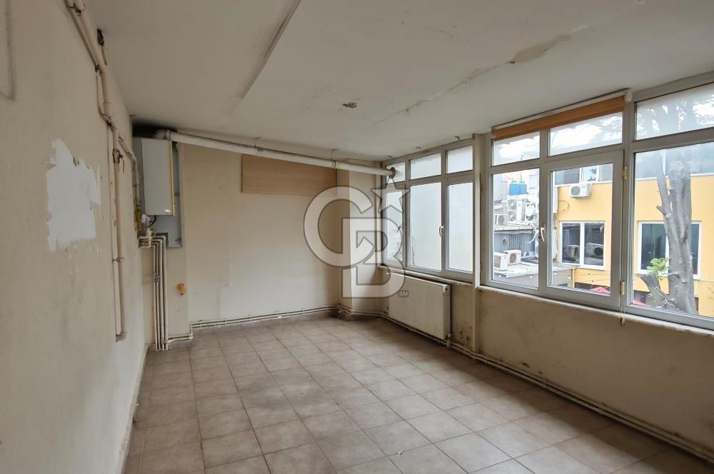 SULTANAHMET BİNBİRDİREK PARKI KARŞISI 160M2 MANZARALI OFİS KATI