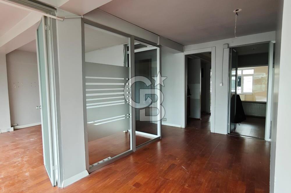 SULTANAHMET BİNBİRDİREK PARKI KARŞISI 160M2 MANZARALI OFİS KATI