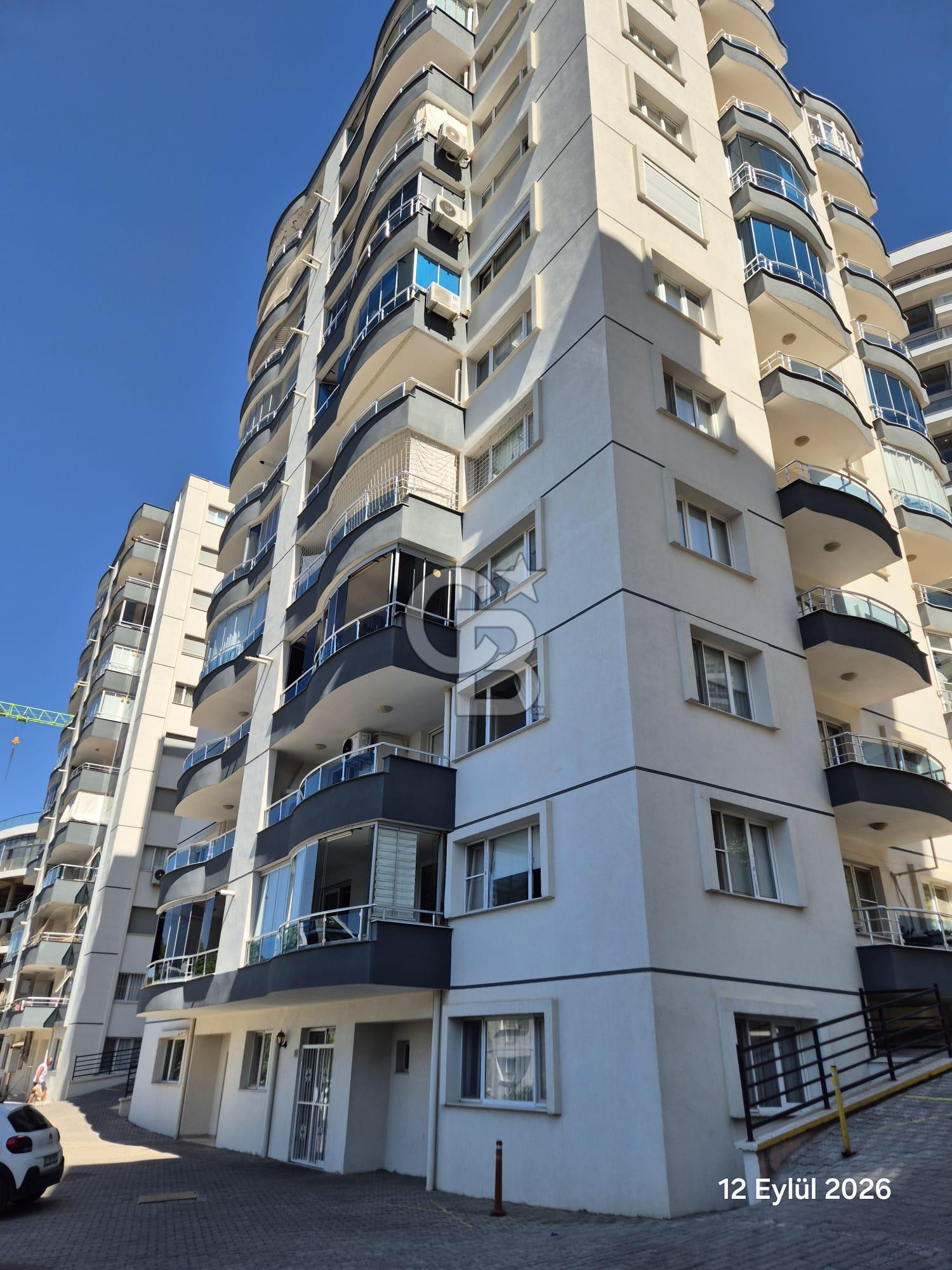 Ata Sitesinde Deniz Manzaralı Ebeveyn Banyolu Kiralık 3+1 Daire