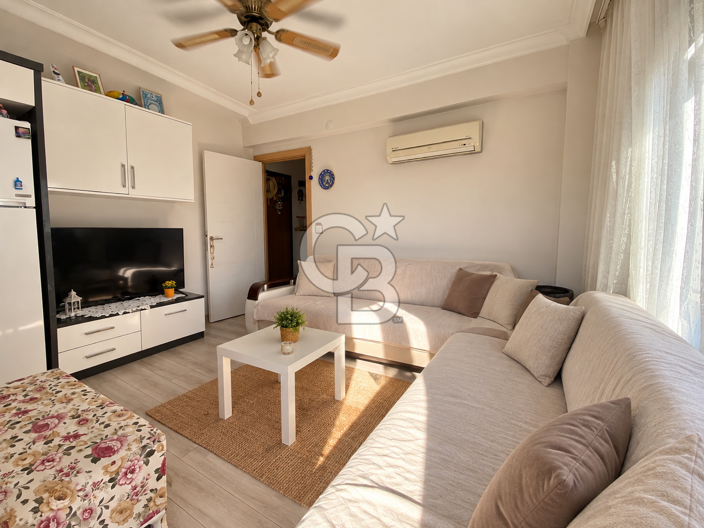 Ayvalık Sarımsaklı'da Denize 400 Mt Yeni Bina Satılık 1+1 Daire