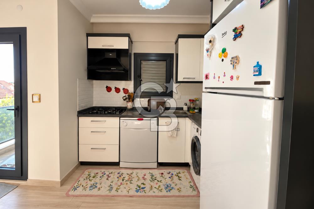 Ayvalık Sarımsaklı'da Denize 400 Mt Yeni Bina Satılık 1+1 Daire