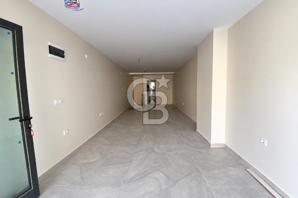 Ayvalık'ta Merkezi Konumda Kiralık Dükkan