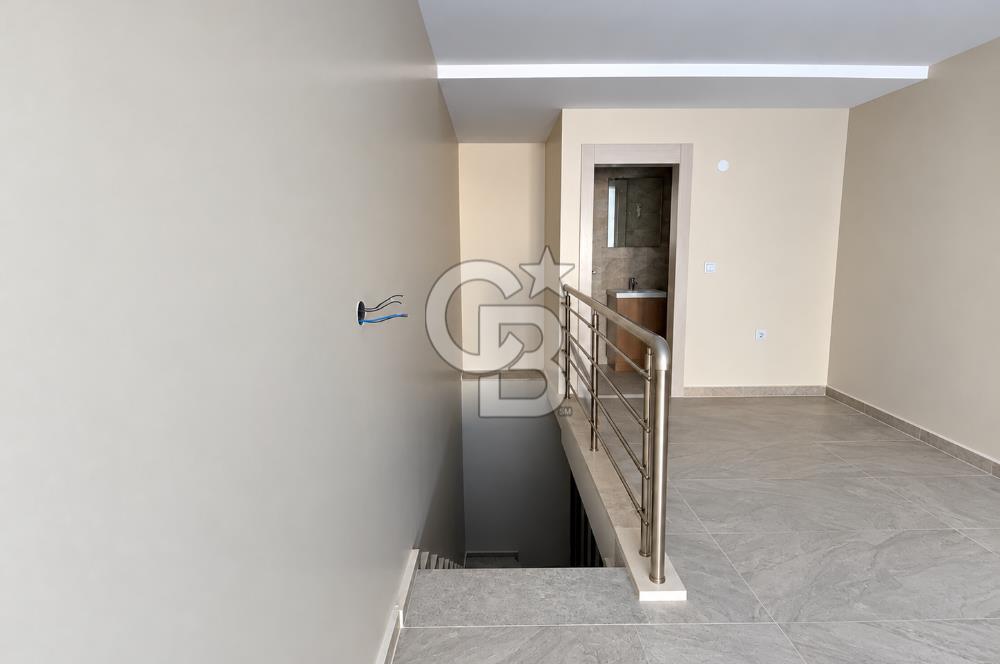 Ayvalık'ta Merkezi Konumda Kiralık Dükkan