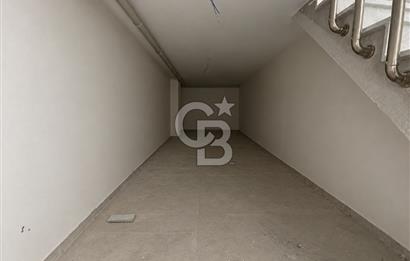 Ayvalık'ta Merkezi Konumda Kiralık Dükkan