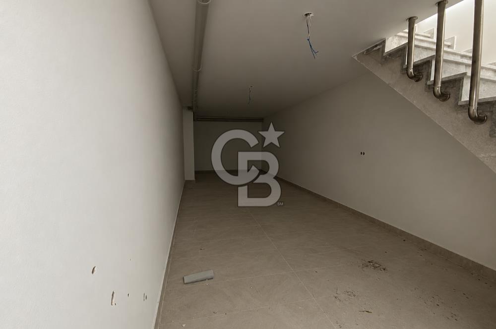 Ayvalık'ta Merkezi Konumda Kiralık Dükkan