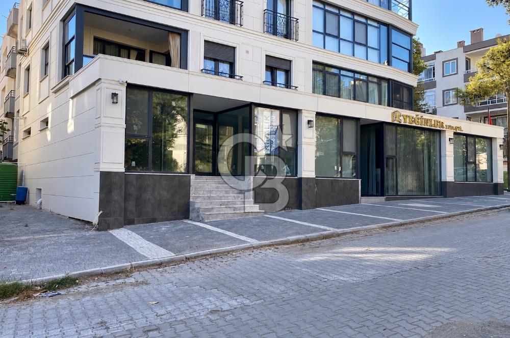 Ayvalık'ta Merkezi Konumda Kiralık Dükkan