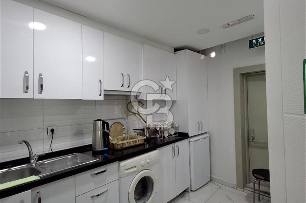 ŞİRİNEVLERİN KALBİNDE E5YANI 1050 M² KOMPLE SATILIK İŞ MERKEZİ