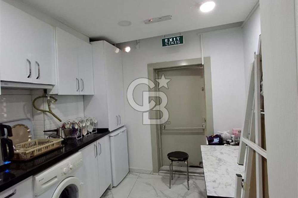 ŞİRİNEVLERİN KALBİNDE E5YANI 1050 M² KOMPLE SATILIK İŞ MERKEZİ