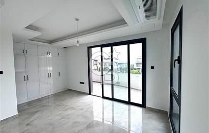 KKTC GİRNE LAPTADA DENİZ MANZARALI SATILIK 3+1 LÜKS VİLLA