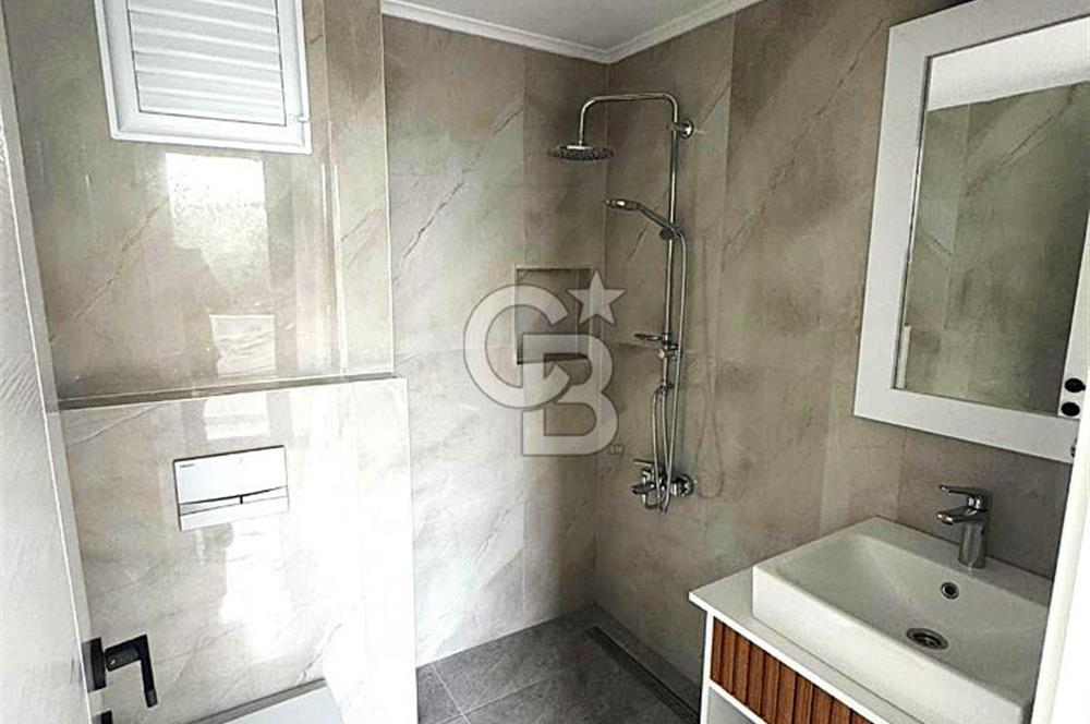 KKTC GİRNE LAPTADA DENİZ MANZARALI SATILIK 3+1 LÜKS VİLLA
