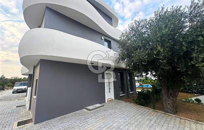 KKTC GİRNE LAPTADA DENİZ MANZARALI SATILIK 3+1 LÜKS VİLLA