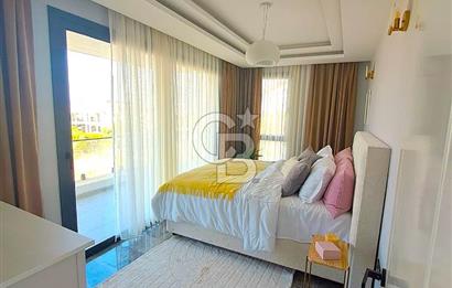 KKTC GİRNE LAPTADA DENİZ MANZARALI EŞYALI SATILIK 4+1 VİLLA
