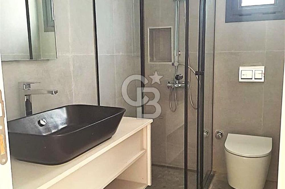 KKTC GİRNE LAPTADA DENİZ MANZARALI EŞYALI SATILIK 4+1 VİLLA