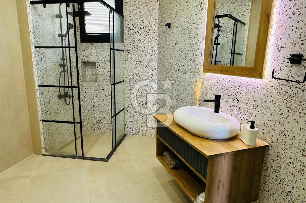 KKTC GİRNE LAPTADA DENİZ MANZARALI EŞYALI SATILIK 2+1 LOFT DAİRE