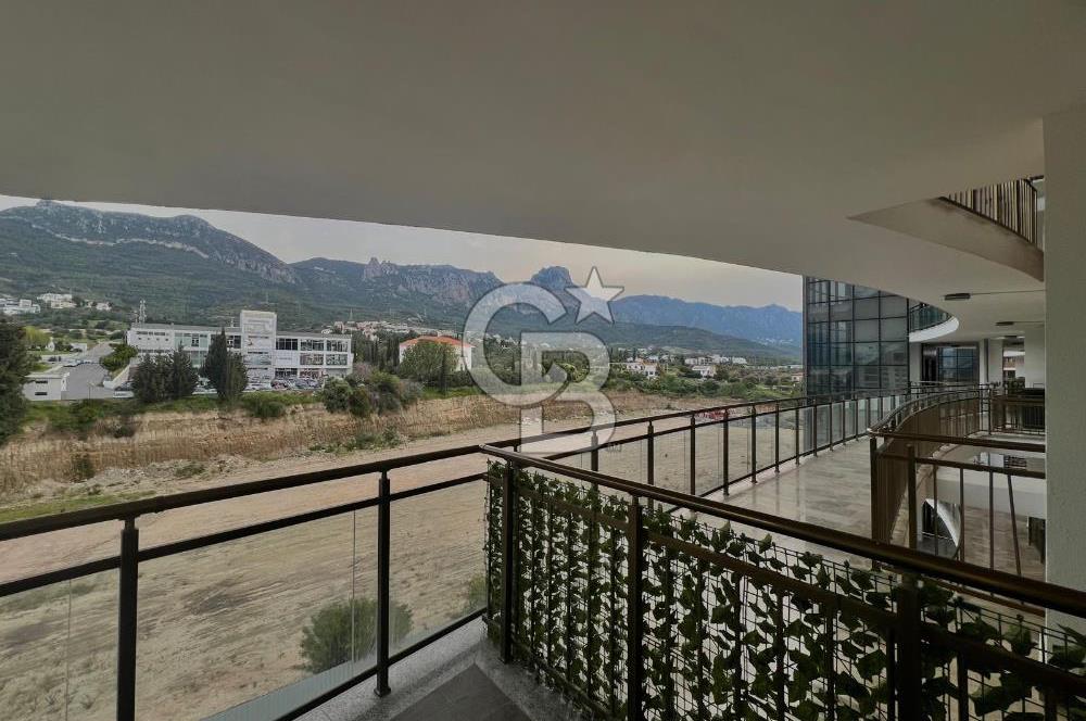 KKTC GİRNE MERKEZDE AKACAN ELEGANCE SİTESİNDE DENİZ HAVUZ VE DAĞ MANZARALI KOMPLE EŞYALI SATILIK 3+1 DAİRE