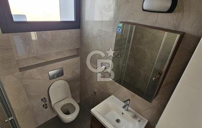 KKTC GİRNE ALSANCAKTA SİTE İÇERİSİNDE ANAYOLA VE DENİZE YAKIN SATILIK YENİ 2+1 DAİRELER
