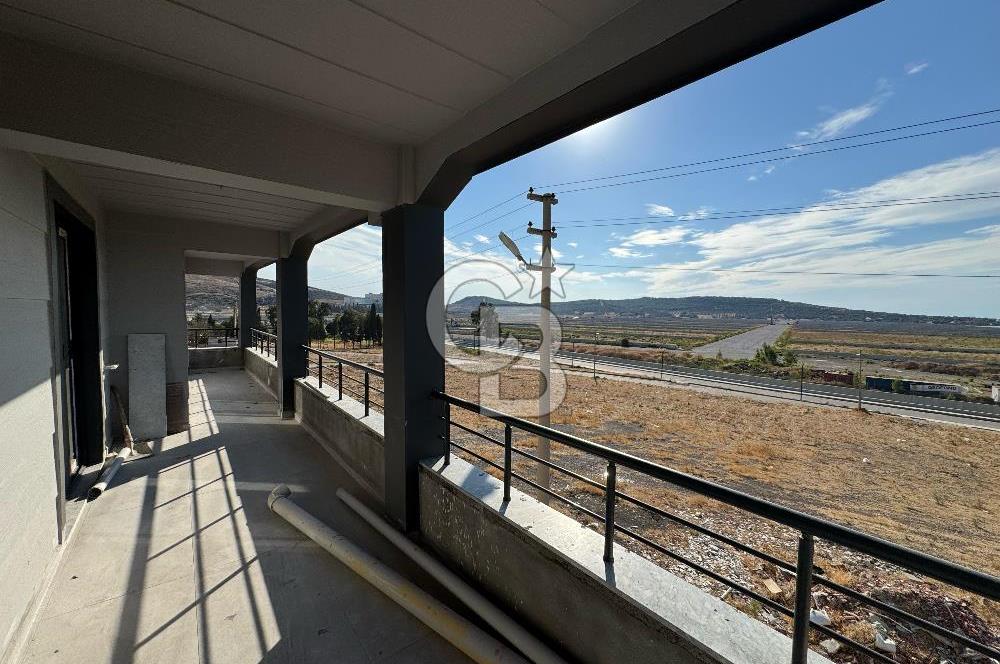 ÇALTILIDERE'DE YATEK PROJESİ KARŞISINDA 3+1 SATILIK DAİRE