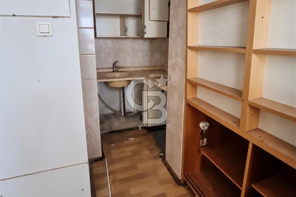 İzmir Çiğli Satılık Dükkan Tabela Değeri Yüksek Ana Cadde Üzeri Köşe Batar Katlı Depolu