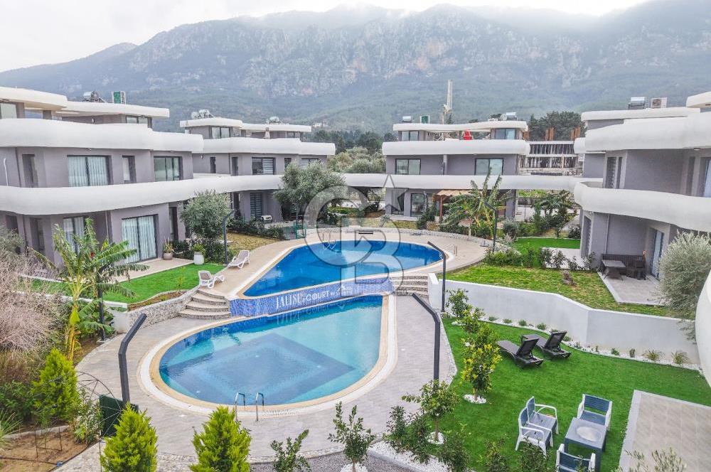 KKTC GİRNE LAPTADA DENİZ MANZARALI EŞYALI SATILIK 4+1 VİLLA