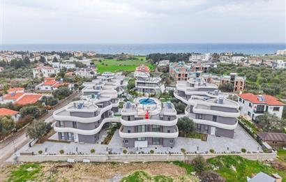 KKTC GİRNE LAPTADA DENİZ MANZARALI EŞYALI SATILIK 4+1 VİLLA