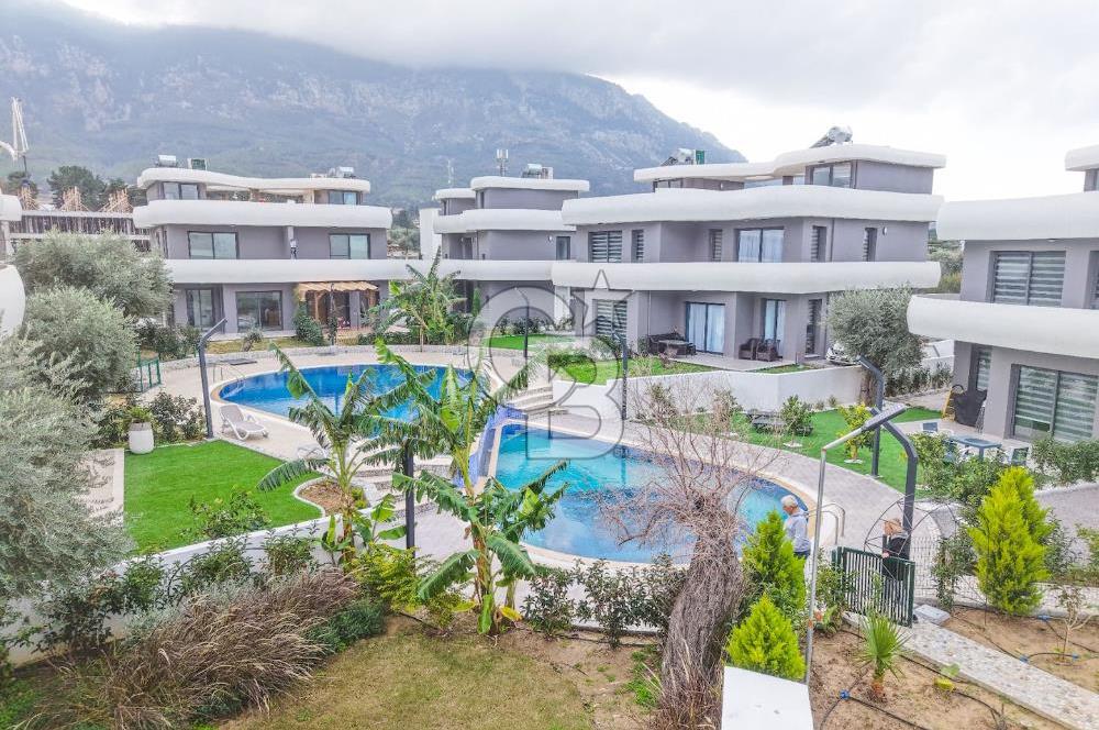 KKTC GİRNE LAPTADA DENİZ MANZARALI EŞYALI SATILIK 4+1 VİLLA