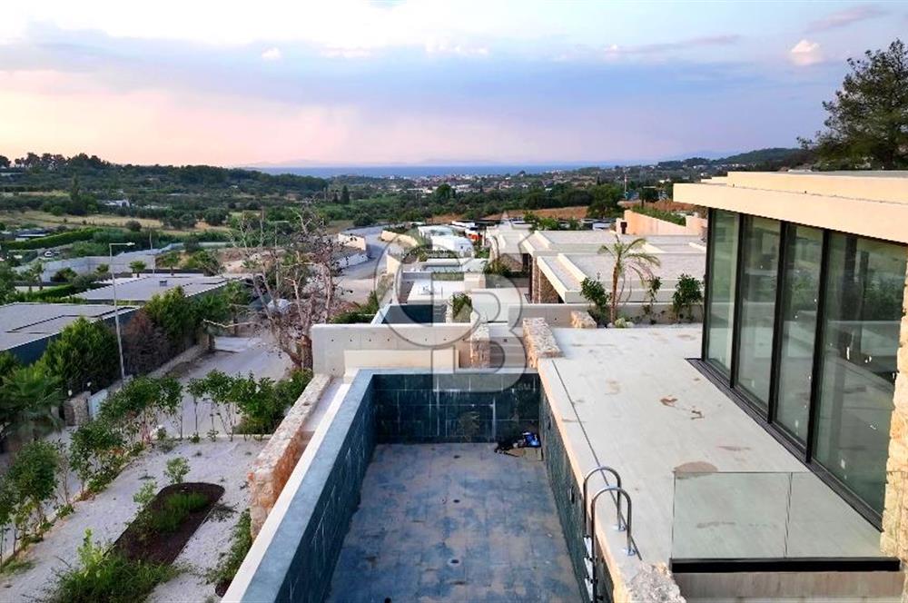 Veryeri Kekliktepe Deniz Ve Vadi Manzaralı 8+1 Lüks Villa