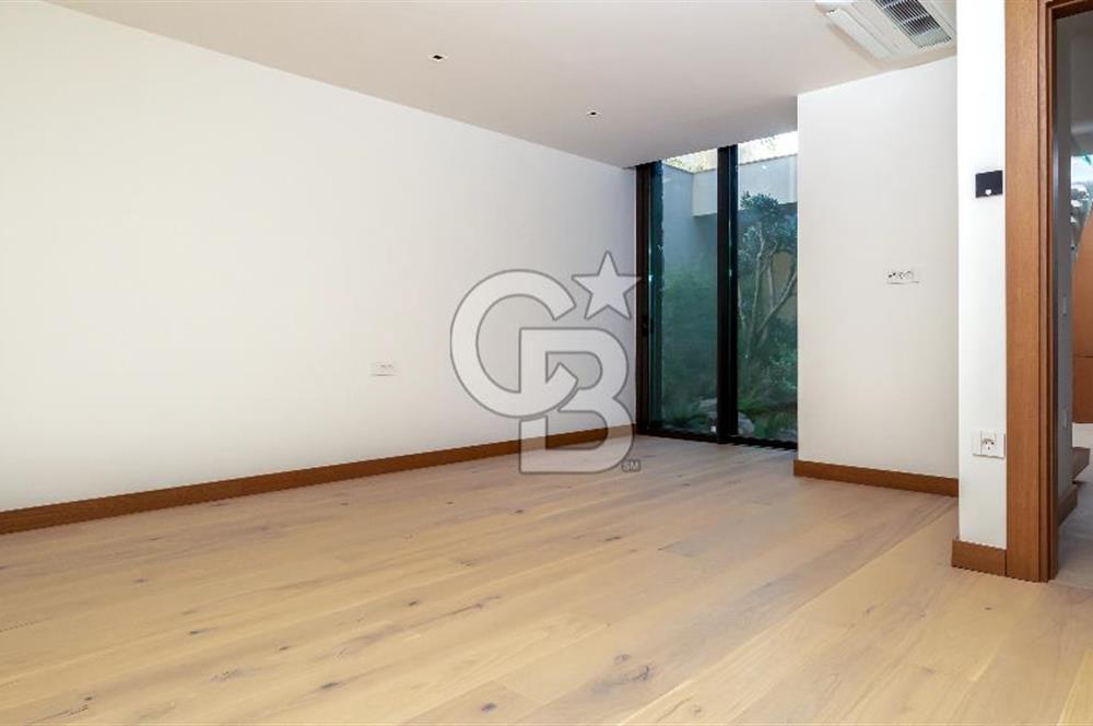 Veryeri Kekliktepe Deniz Ve Vadi Manzaralı 8+1 Lüks Villa