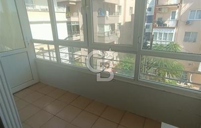 Didim merkez  de satılık 2+1 ayrı mutfak köşe başı ön cephe daire