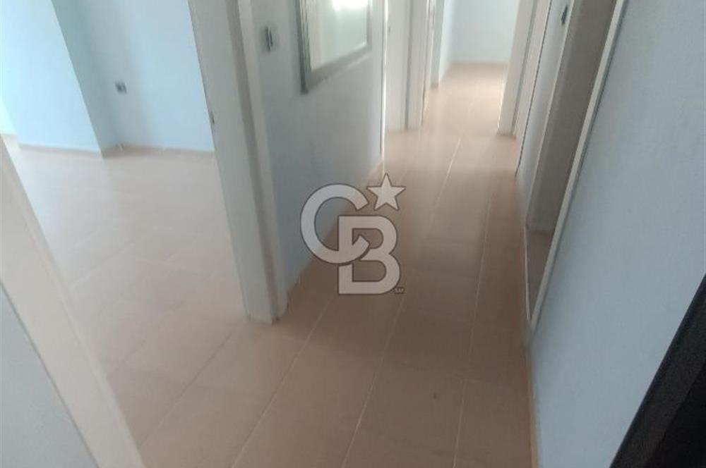 Didim merkez  de satılık 2+1 ayrı mutfak köşe başı ön cephe daire