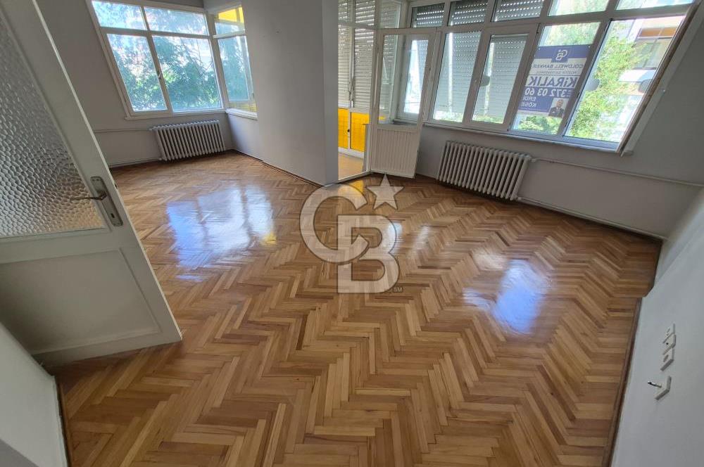 FAHRETTİN KERİM GÖKAY CADDESİ'NDE KİRALIK 3+1 125 M2 DAİRE