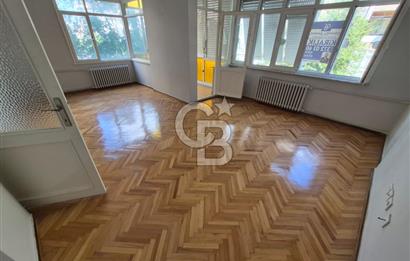 FAHRETTİN KERİM GÖKAY CADDESİ'NDE KİRALIK 3+1 125 M2 DAİRE