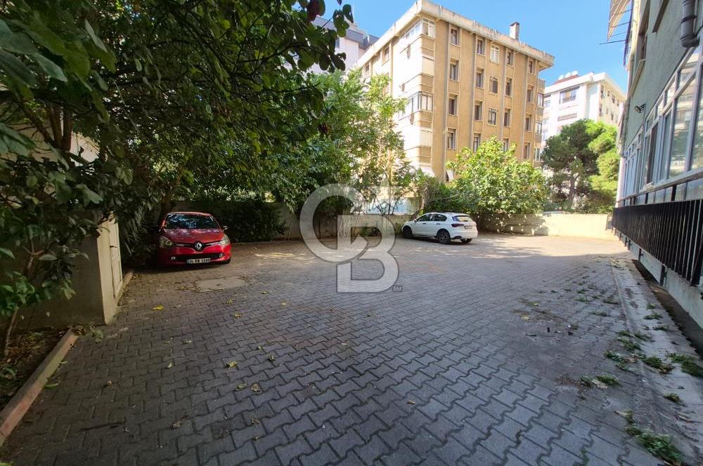 FAHRETTİN KERİM GÖKAY CADDESİ'NDE KİRALIK 3+1 125 M2 DAİRE