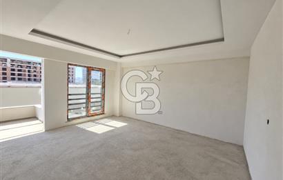 COLDWELL BANKER'DAN SELÇUKLUDA HARİKA KONUMLU LÜKS 2+1 DAİRE
