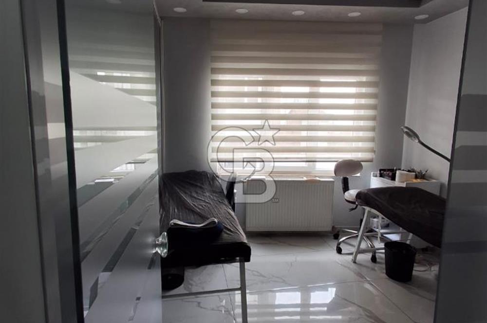 ŞİRİNEVLERİN KALBİNDE E5YANI 1050 M² KOMPLE SATILIK İŞ MERKEZİ