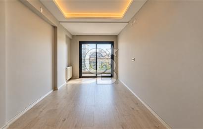 Karşıyaka Medical Point Hastanesi Yakını 2+1 Kapalı Mutfak Satılık Daire