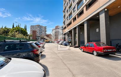 Karşıyaka Medical Point Hastanesi Yakını 2+1 Kapalı Mutfak Satılık Daire