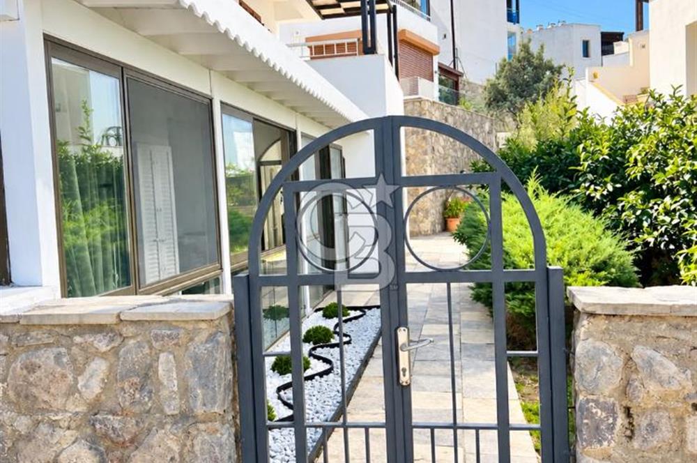 BODRUM-TURGUTREİS KARABAĞDA HAVUZLU NEZİH SİTEDE 3+1 BAHÇE KATI
