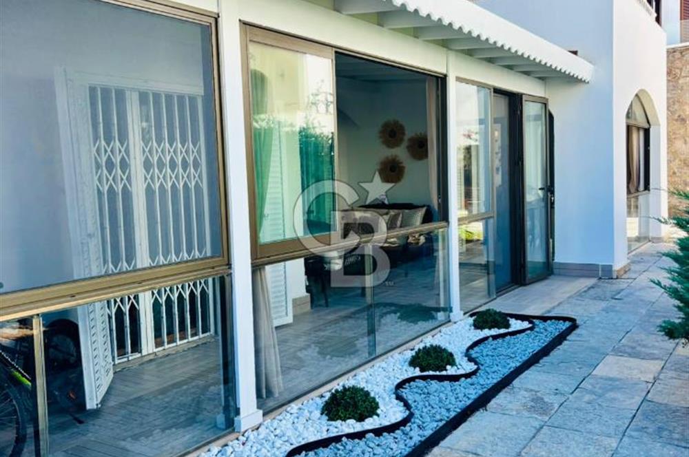 BODRUM-TURGUTREİS KARABAĞDA HAVUZLU NEZİH SİTEDE 3+1 BAHÇE KATI