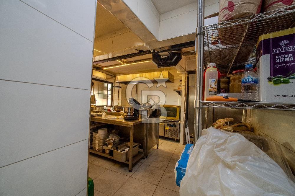 ÜSKÜDAR ÇENGELKÖY SATILIK 4 KATLI KOMPLE BİNA CAFE BOĞAZ MANZARA
