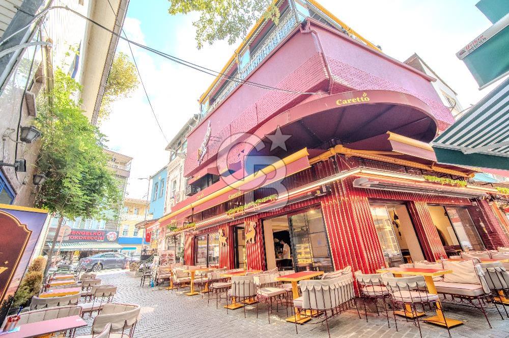 ÜSKÜDAR ÇENGELKÖY SATILIK 4 KATLI KOMPLE BİNA CAFE BOĞAZ MANZARA