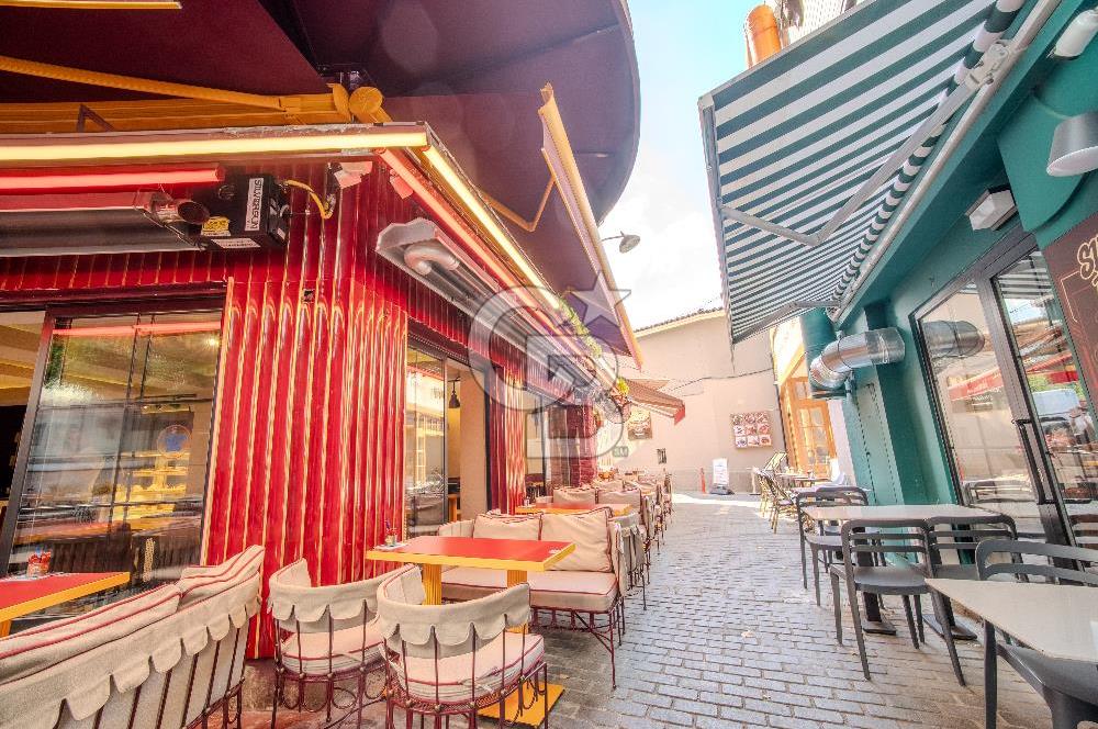 ÜSKÜDAR ÇENGELKÖY SATILIK 4 KATLI KOMPLE BİNA CAFE BOĞAZ MANZARA