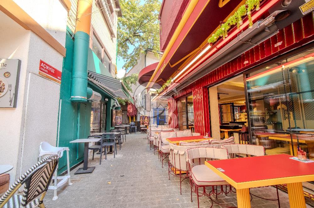 ÜSKÜDAR ÇENGELKÖY SATILIK 4 KATLI KOMPLE BİNA CAFE BOĞAZ MANZARA