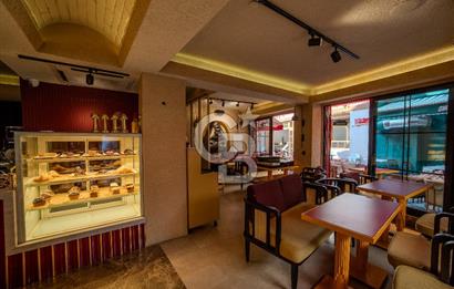 ÜSKÜDAR ÇENGELKÖY SATILIK 4 KATLI KOMPLE BİNA CAFE BOĞAZ MANZARA